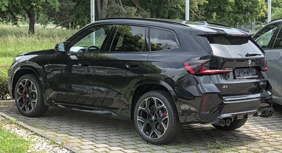 BMW X1 U11